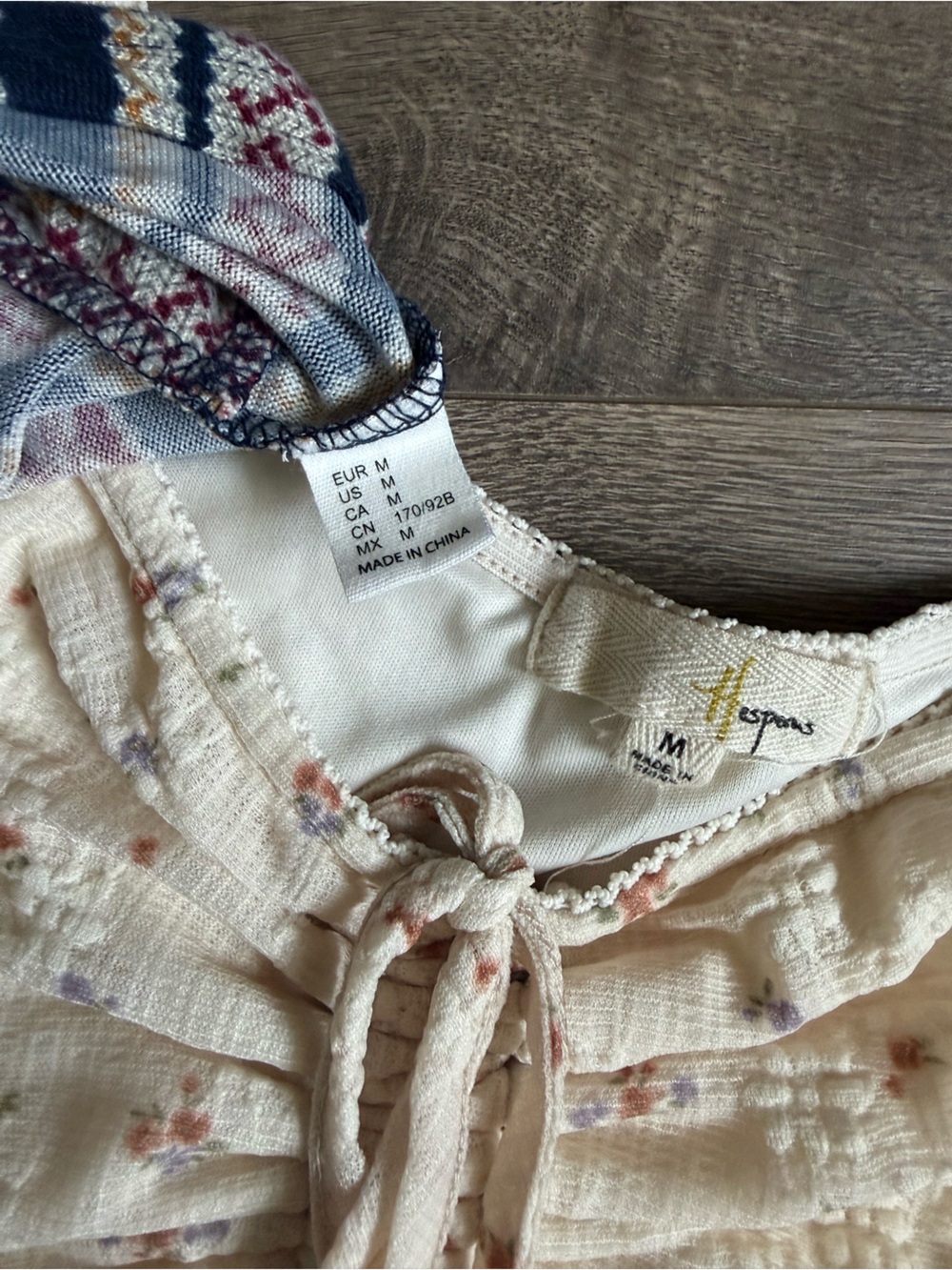 Blouse bundle - Picture 2 of 3